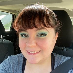 Meet your Posher, Briana